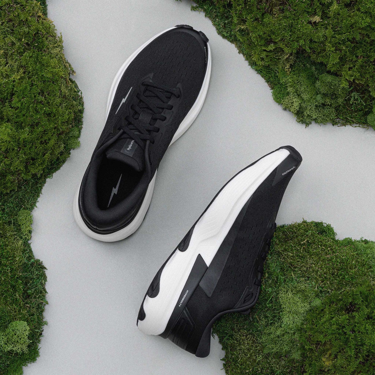 Axis Running Shoes Black / Undyed - Image 3