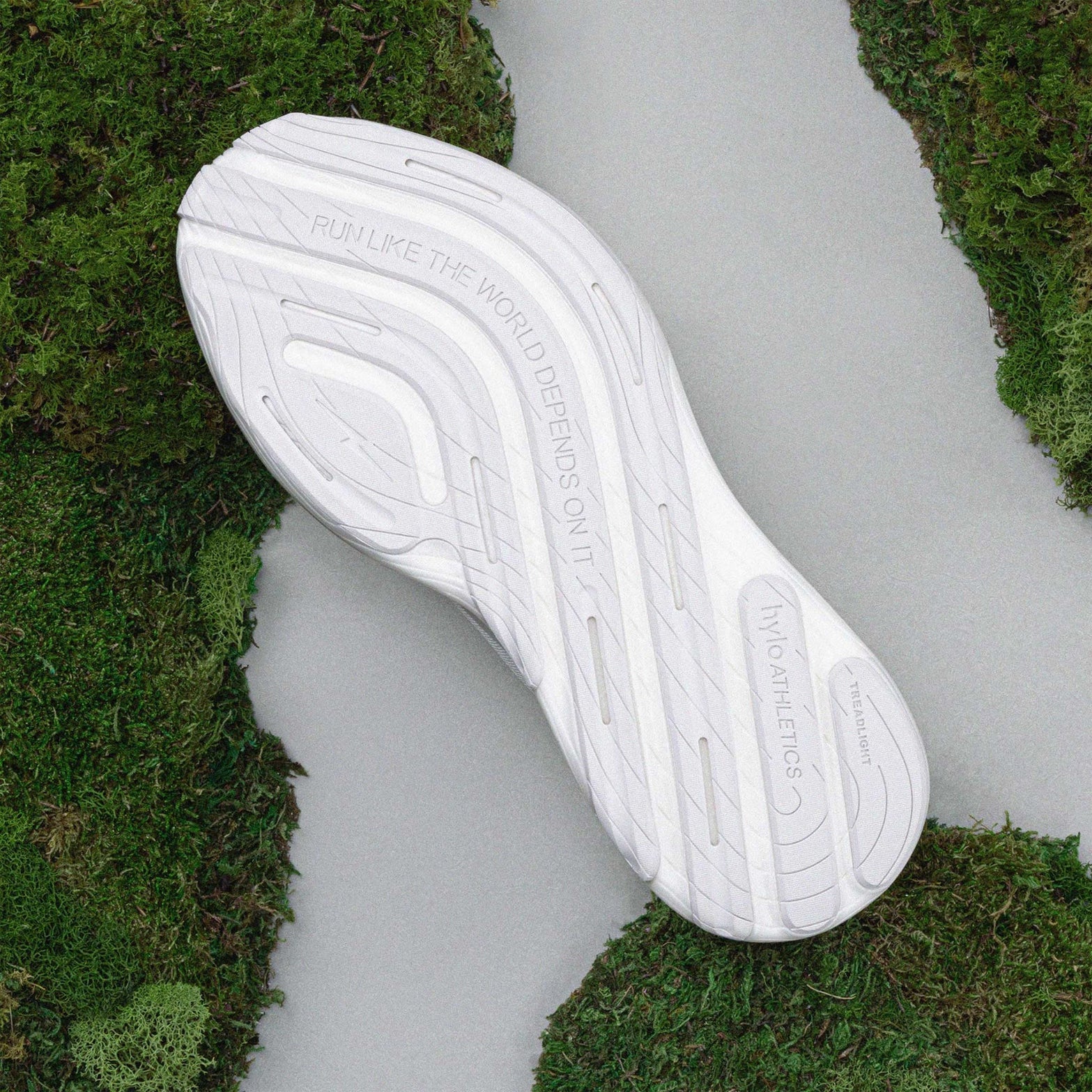 Axis Running Shoes Undyed / Pebble - Image 4
