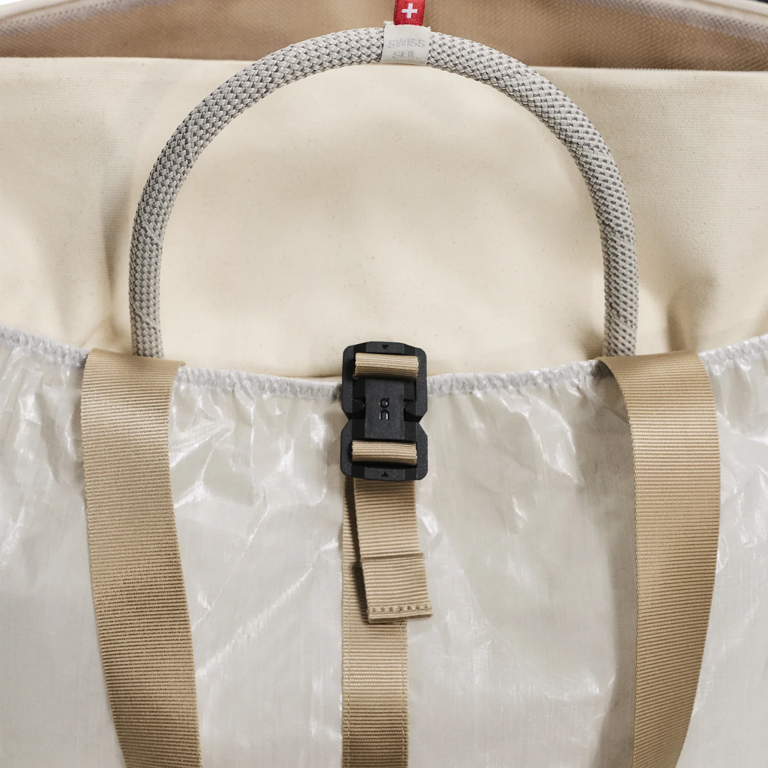 Court Pack 40L Sesame / White - Image 8