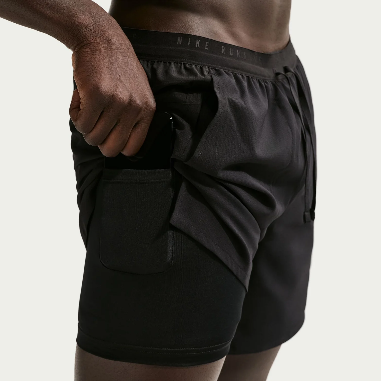 Men's Dri-FIT Stride 2 In 1 7 Inch Shorts Black - Image 3