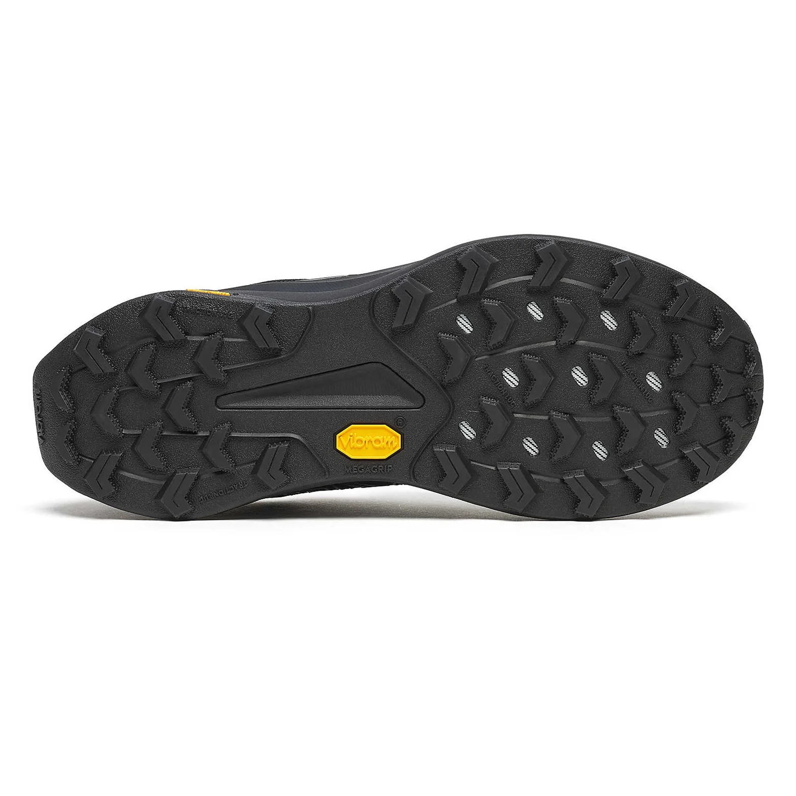 Men's Peregrine 16 GORE-TEX Trail Running Shoes Triple Black - Image 4