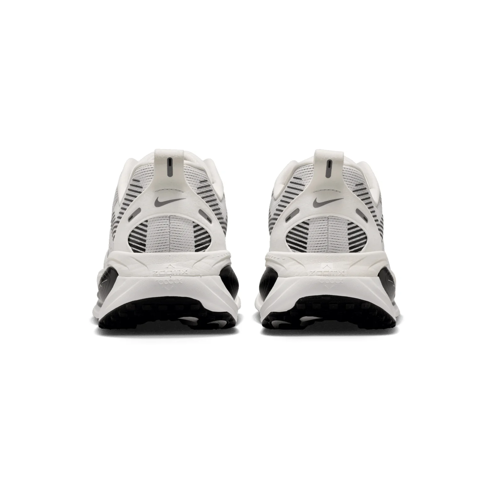 Men's Vomero 18 Running Shoes Summit White / Black / Off White / Metallic Silver - Image 5