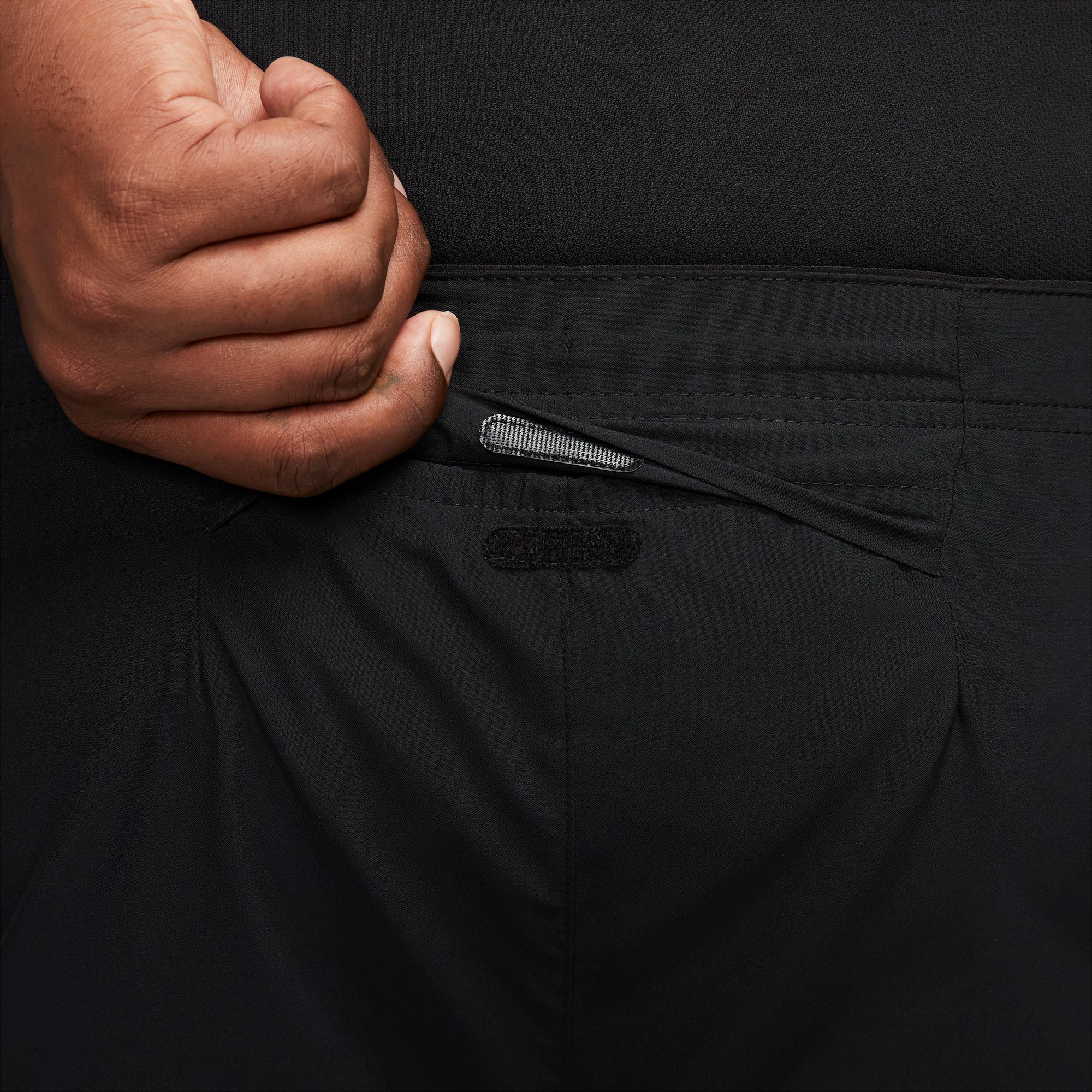 Nike Men's Dri-FIT Challenger 5 Inch Shorts Black / Black / Black - Image 4