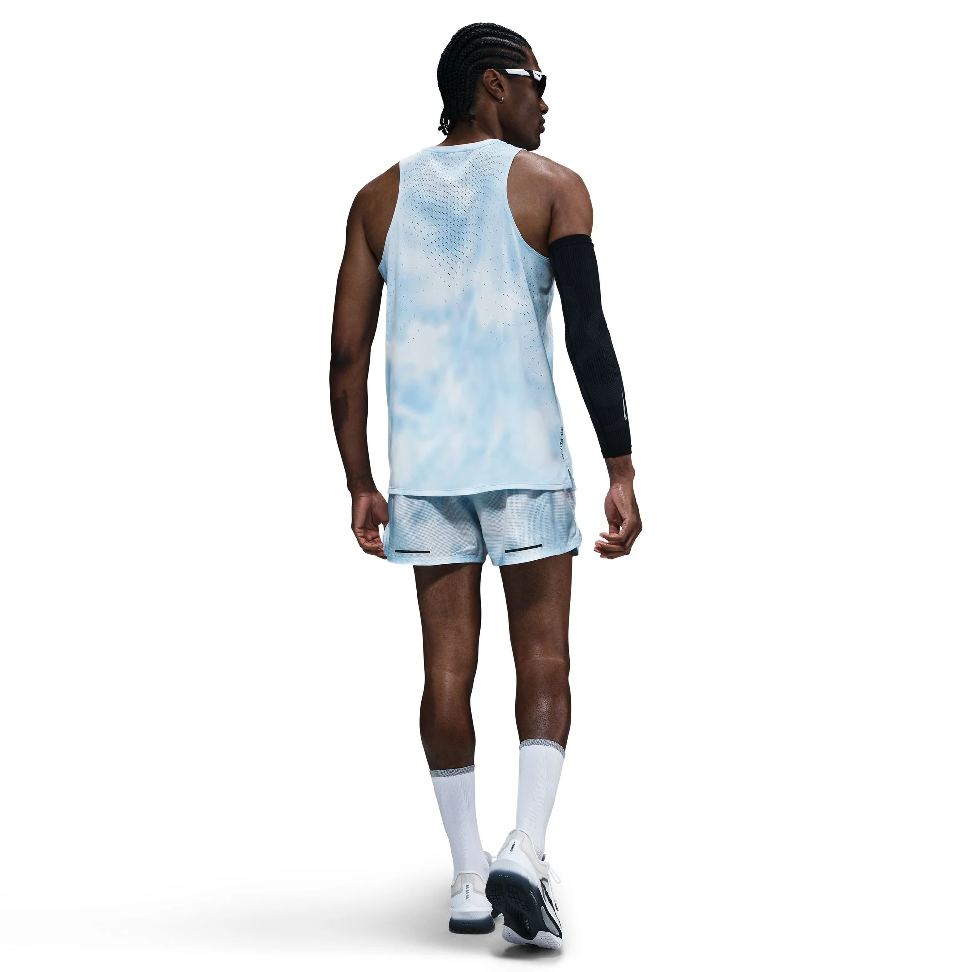 Men's Dri-FIT Division Breathe ADV Running Vest Psychic Blue / Black - Image 2