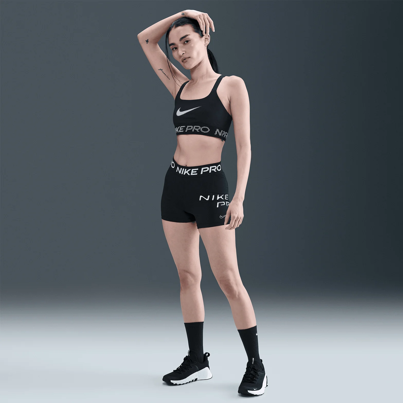 Women's Light-Support Sports Bra Black / White - Image 3