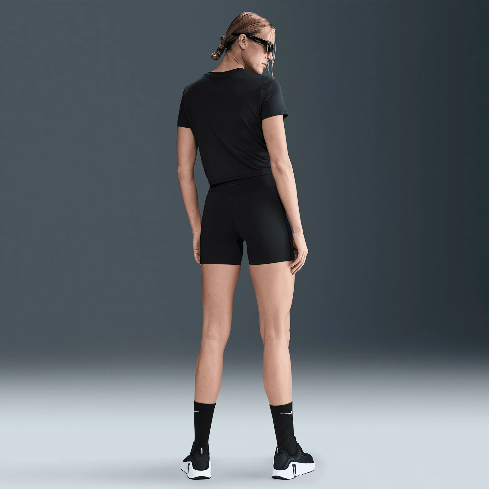 Women's One Dri-FIT Classic Twist Tee Black / White - Image 5