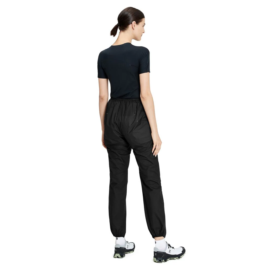 On Women's Ultra Pants Black - Image 3