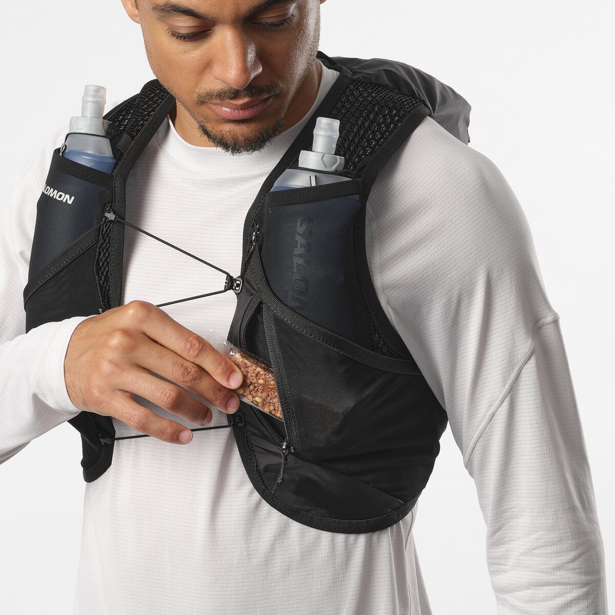 Salomon Active Skin 8 Set Running Vest Black / Metal - Image 4