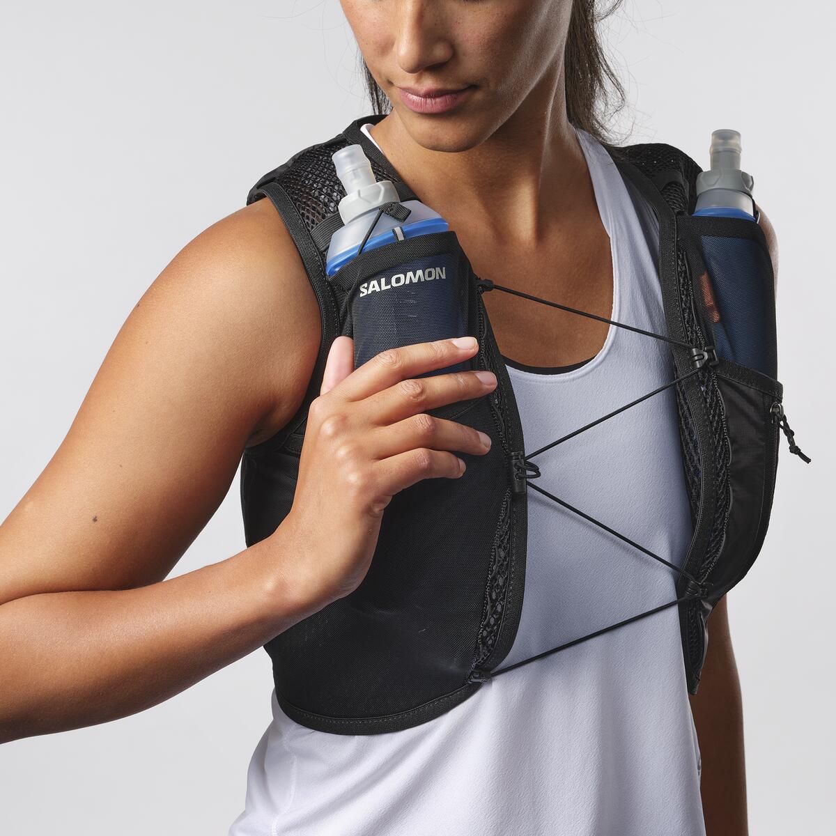 Salomon Women's Active Skin 4 Set Running Vest Black / Metal - Image 5