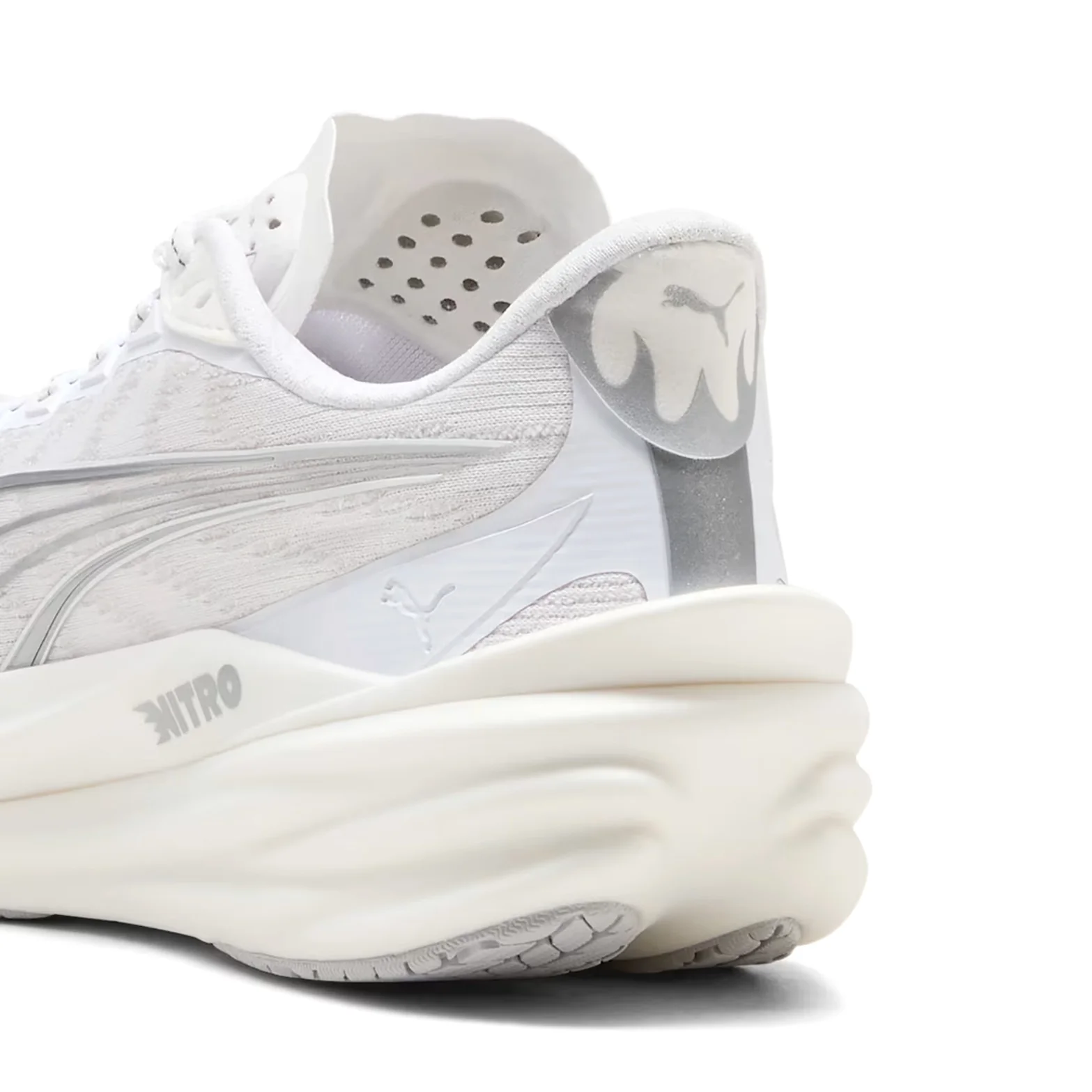 Women's Deviate NITRO 4 Running Shoes Puma White / Feather Grey - Image 4