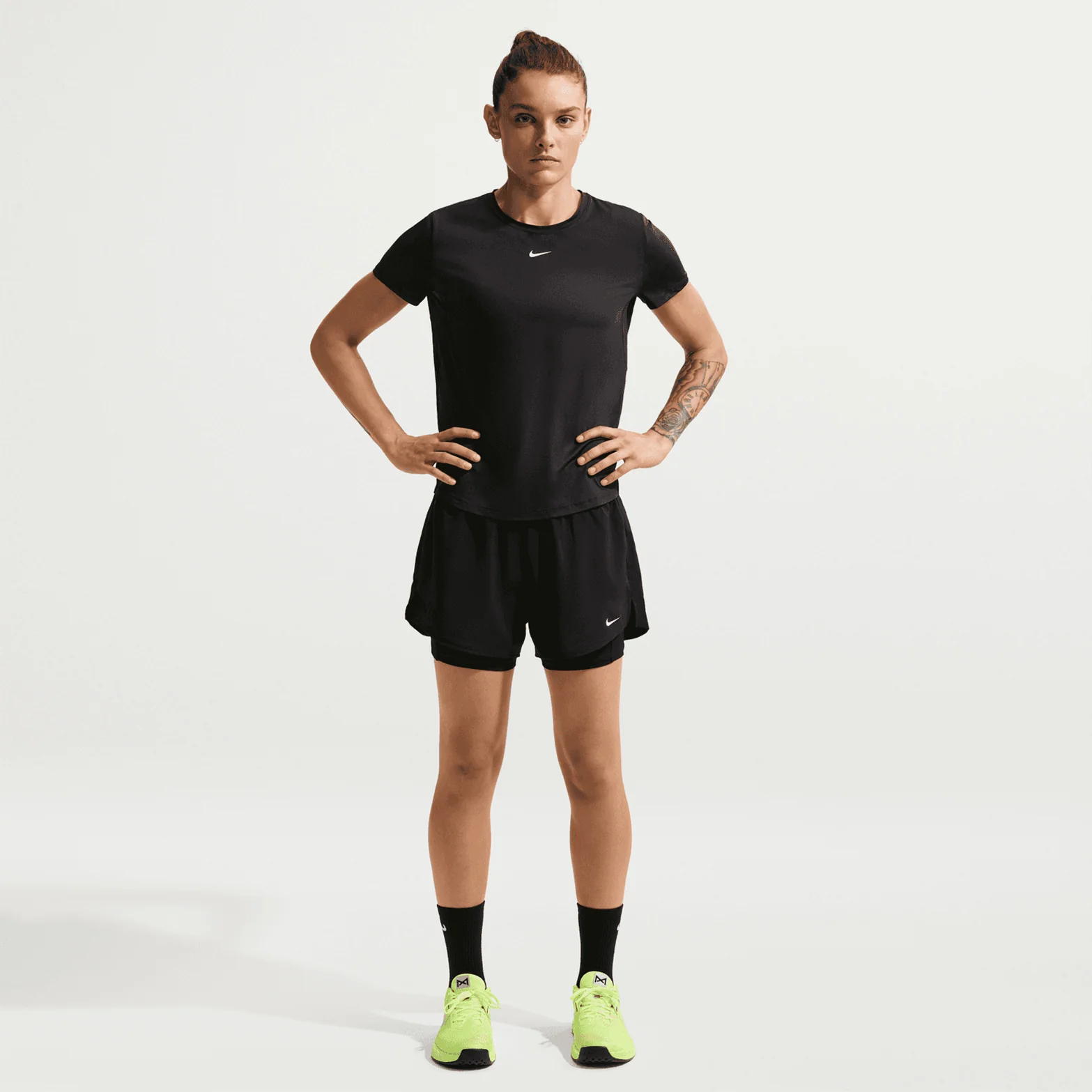Women's Dri-FIT High-Waisted 3 Inch 2 in 1 Shorts Black / White - Image 4