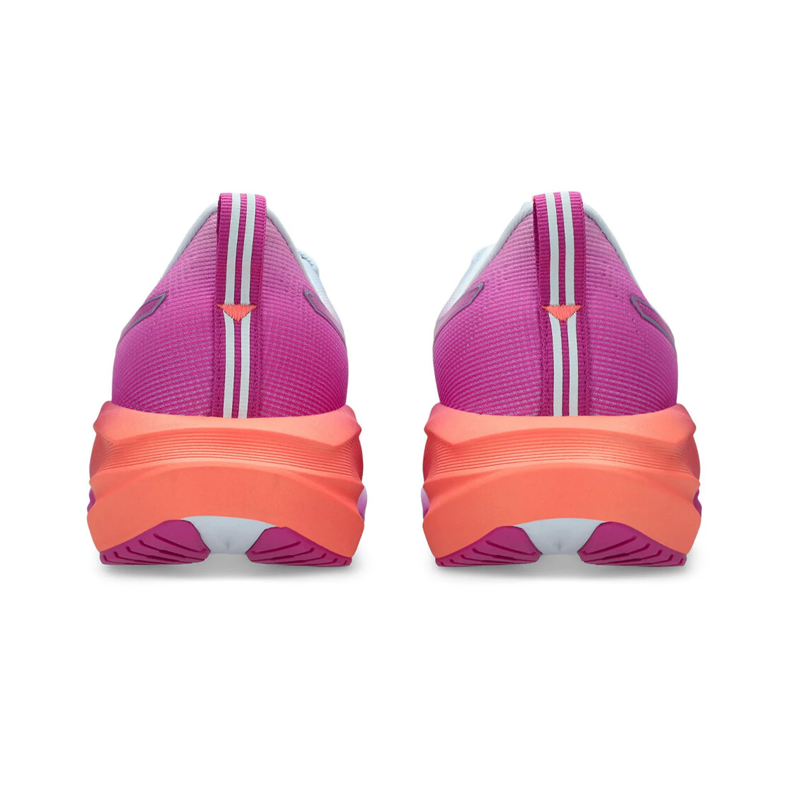 Women's Novablast 5 Running Shoes Sky / Digital Sakura - Image 5