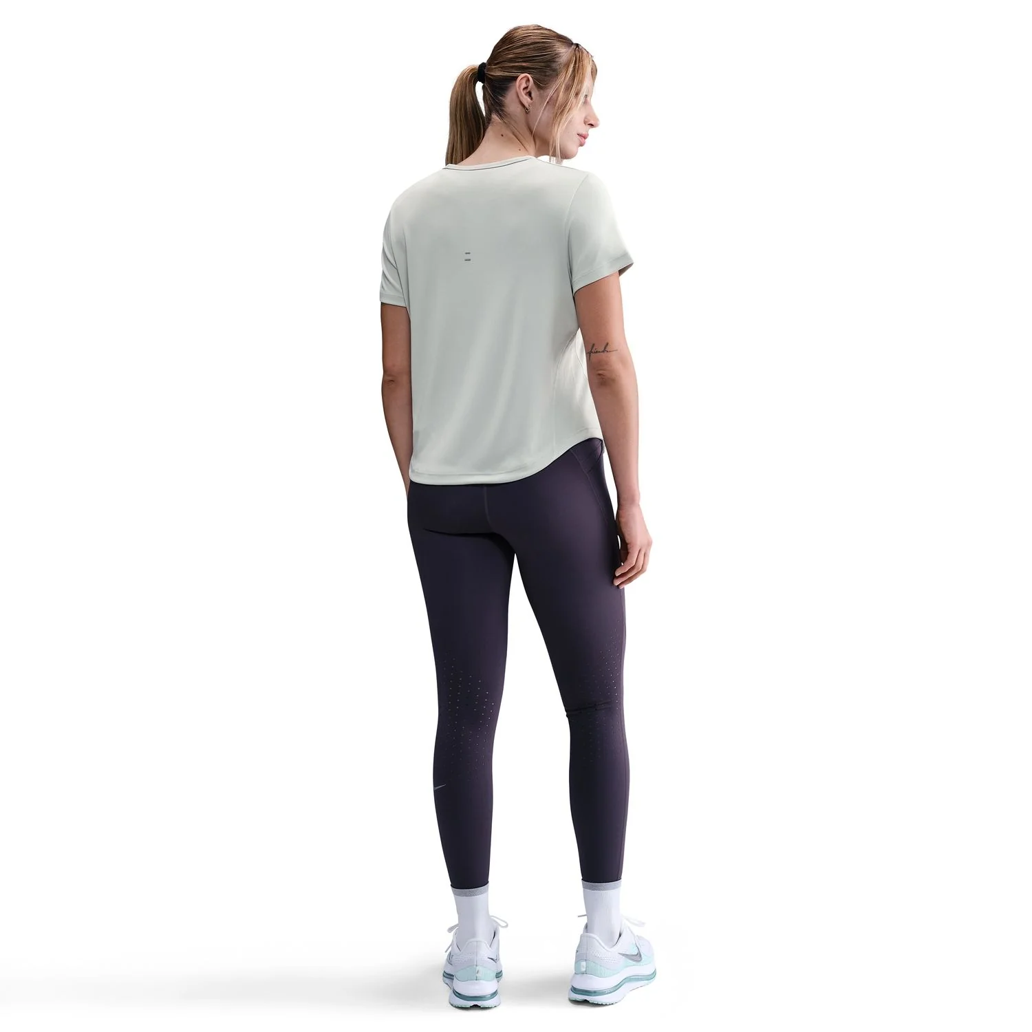 Women's Tempo Swoosh Tee Light Silver / White - Image 3