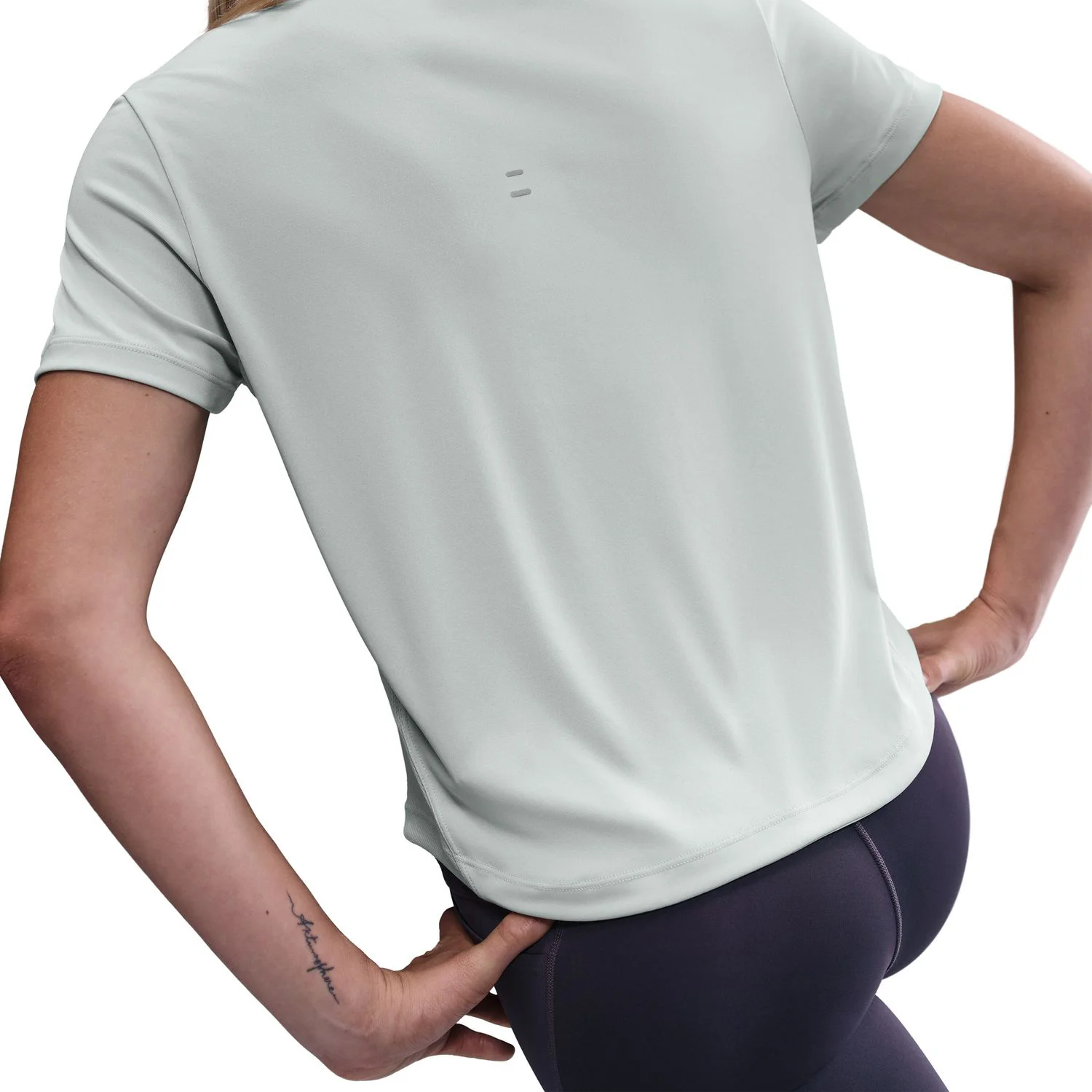Women's Tempo Swoosh Tee Light Silver / White - Image 4